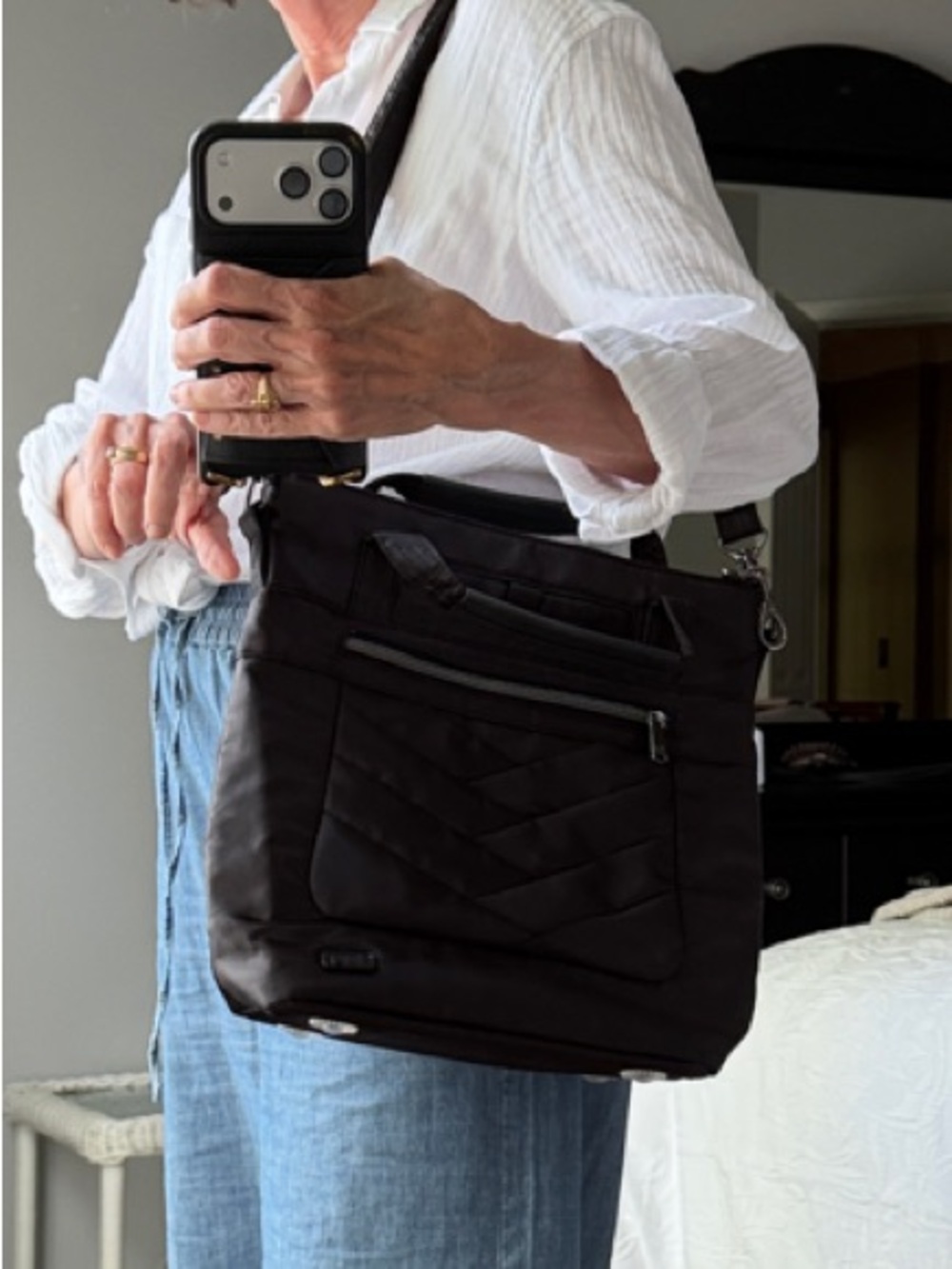 Luglife Courier Tote - Picture 12 of 12